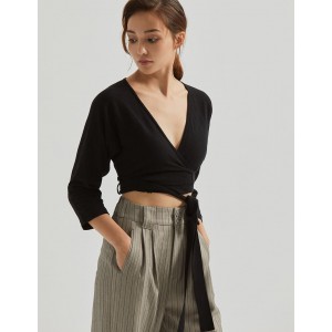 下擺交叉綁帶上衣